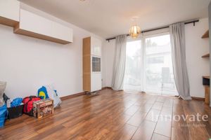 Photo 6- click for photo gallery